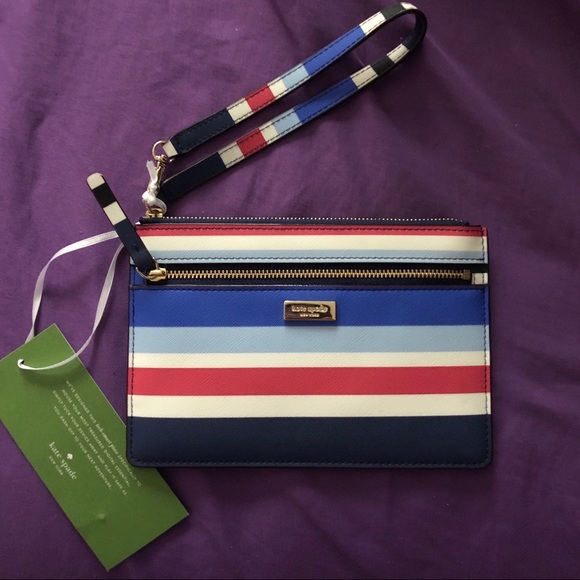 kate spade Handbags - BOGO🦋 NWT Kate Spade Wristlet